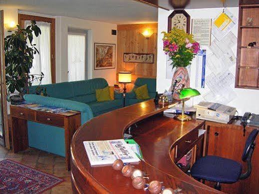Hotel Aigle 3*